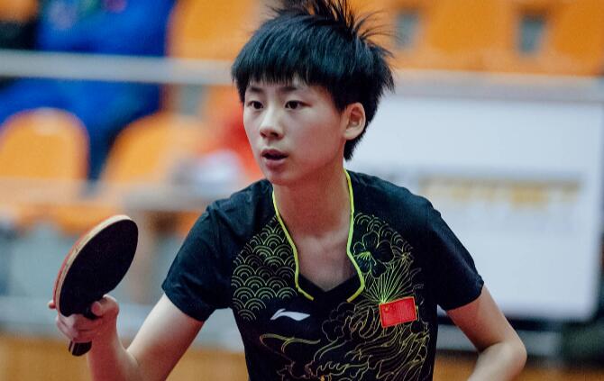 迫使球传给 迫使球传给