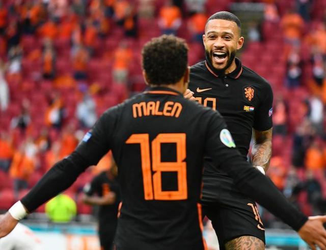 同时让球迷 同时让球迷