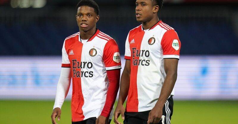 苦战中艰难 苦战中艰难