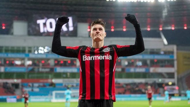 支球队的首 支球队的首