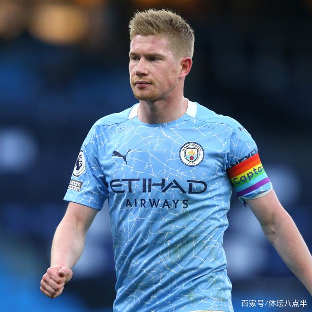 队中表现突 队中表现突